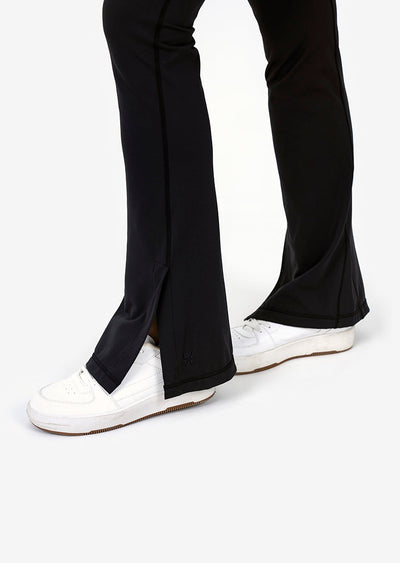 Elevate Life Kick Flare Legging Black