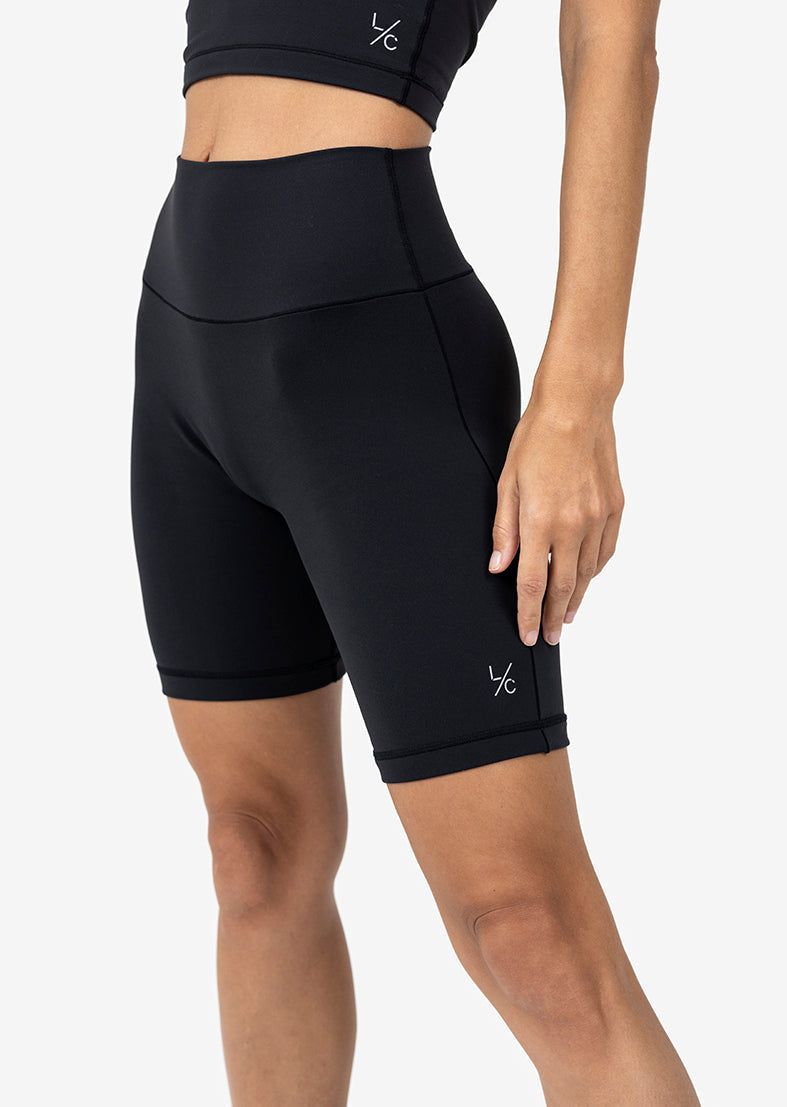 L'COUTURE Shorts Elevate Life Cycle Short Black
