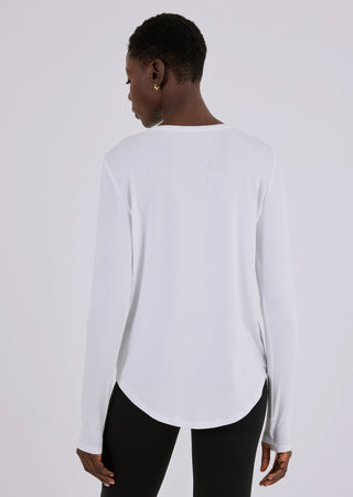 LC Relaxed Long Sleeve Women’s Aloe Relaxed Long Sleeve Top White