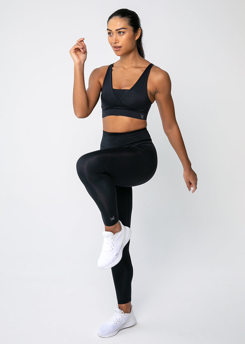 L'COUTURE Elevate Touch Cross Hook Bra Black