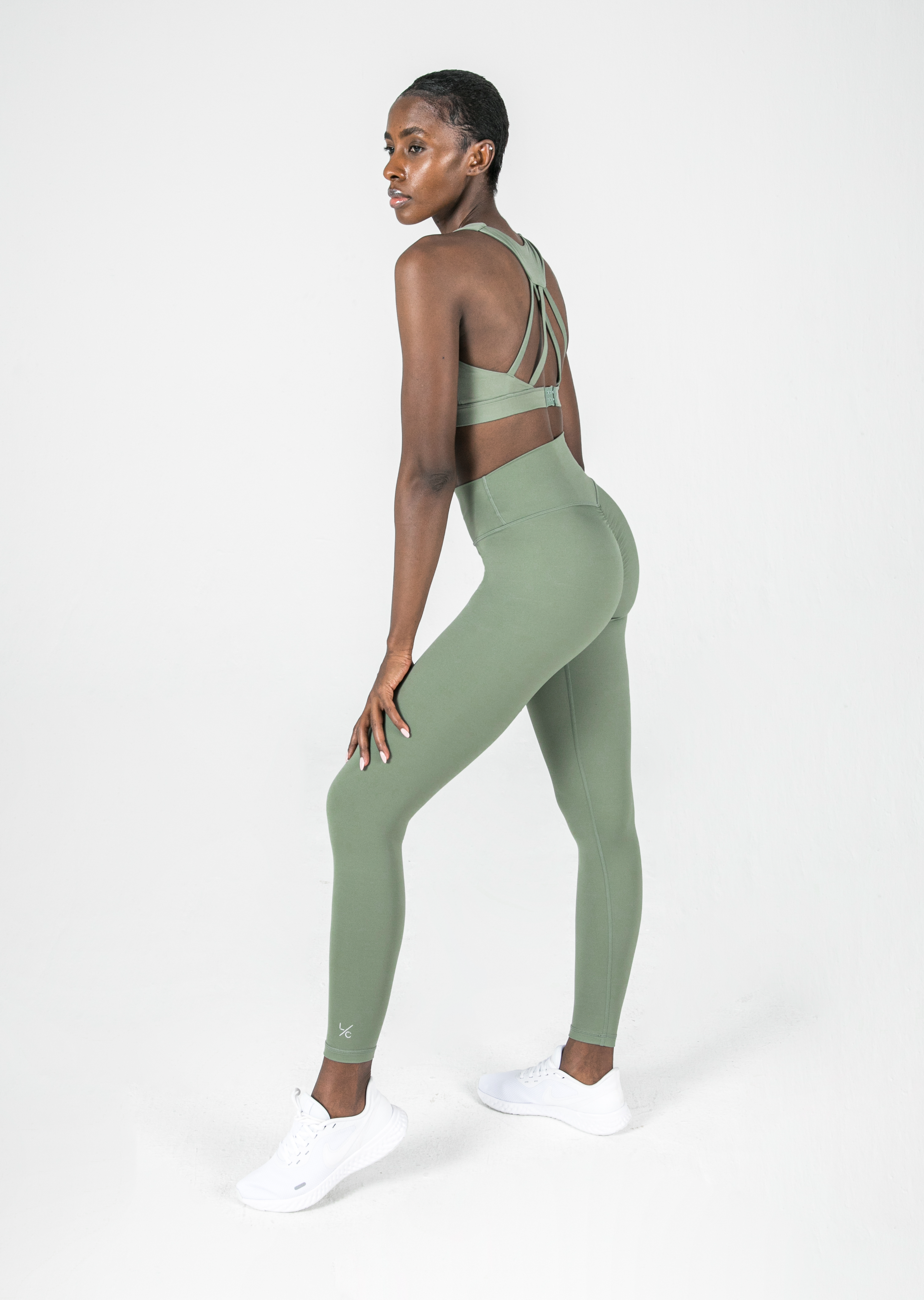 Elevate Touch Scrunch Bum Legging Khaki – LC