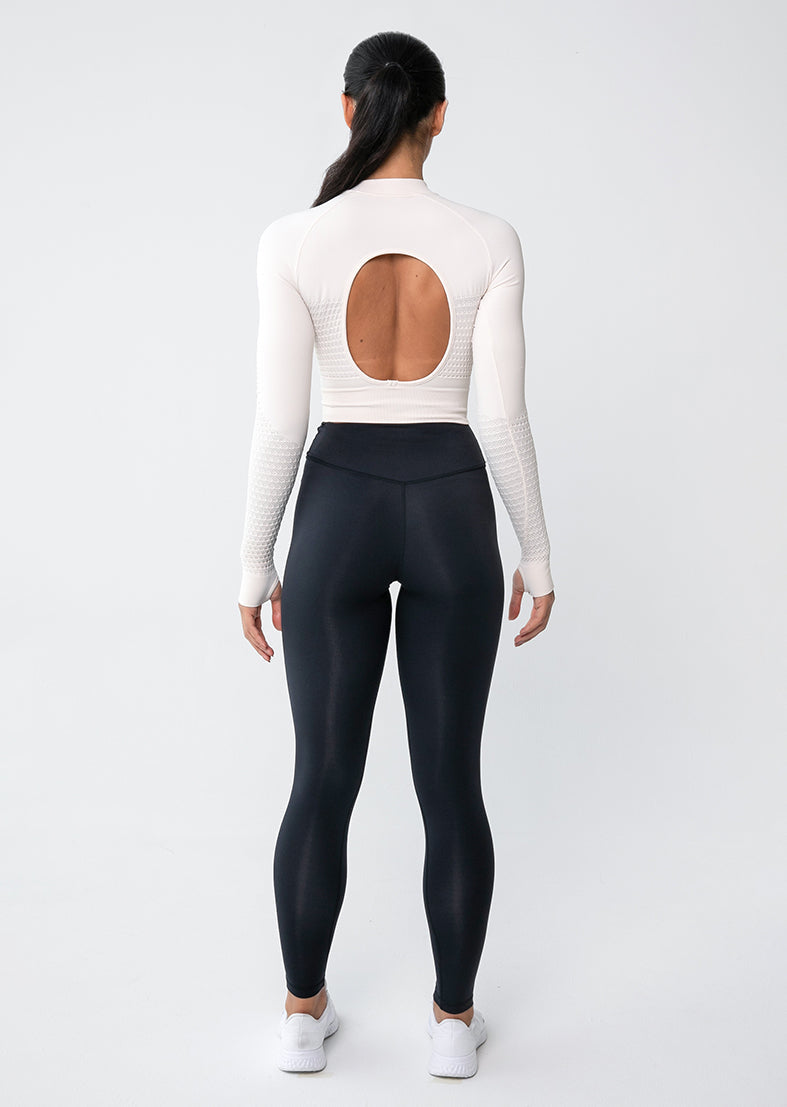 L’COUTURE Tops Serenity Seamless Long Sleeve Crop Fresh Cream